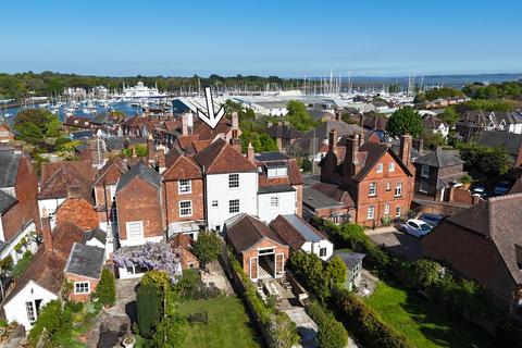 undefined, Captains Row, Lymington, Hampshire, SO41