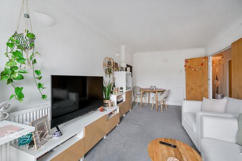 1 bedroom apartment for sale, Tower Court, 1A Canonbury Street, N1