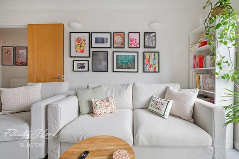 Tower Court, 1A Canonbury Street, N1