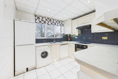 2 bedroom maisonette for sale, West End Road, Ruislip HA4