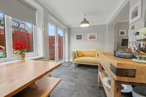 3 bedroom end of terrace house for sale, Hedgerow Drive, Southampton SO18