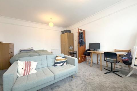 undefined, Brondesbury Park, Willesden Green