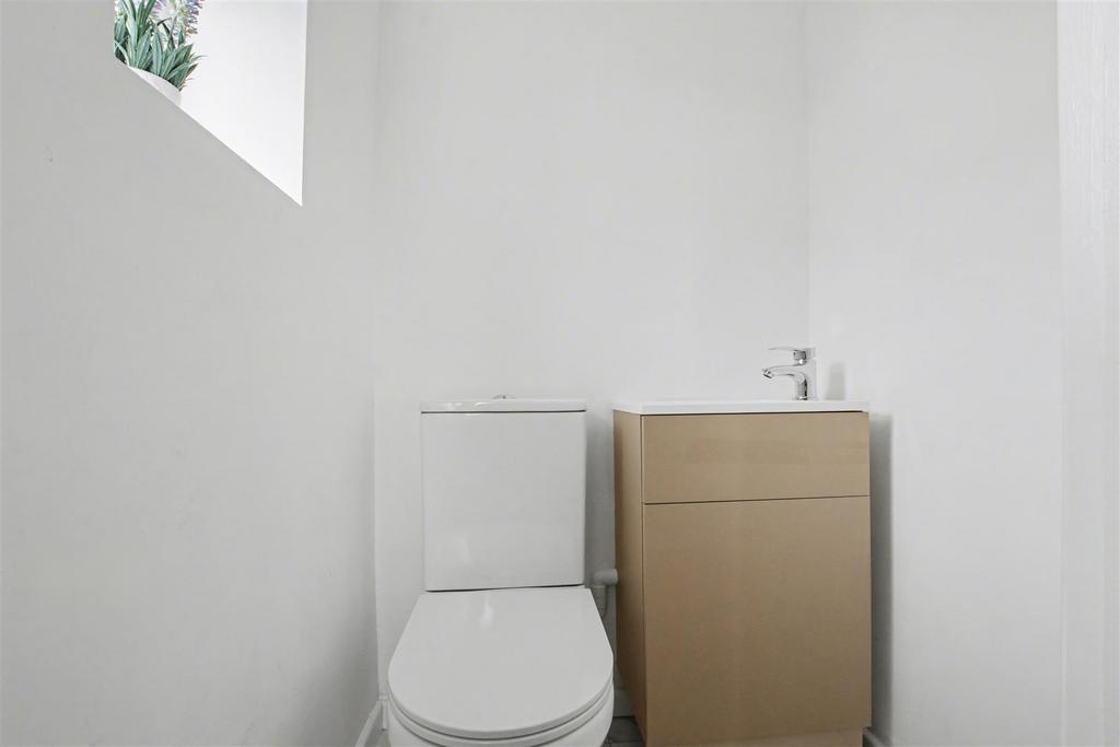 Ground Floor w.c.