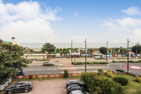 1 bedroom flat for sale, Queen Elizabeth, Court Kings Road, Great Yarmouth