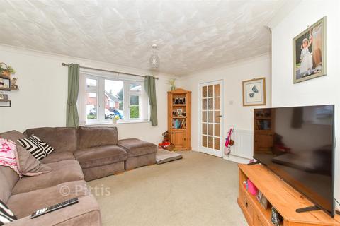 2 bedroom detached bungalow for sale, Lark Rise, Shanklin PO37