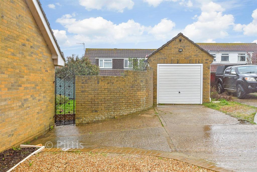 Driveway/Parking