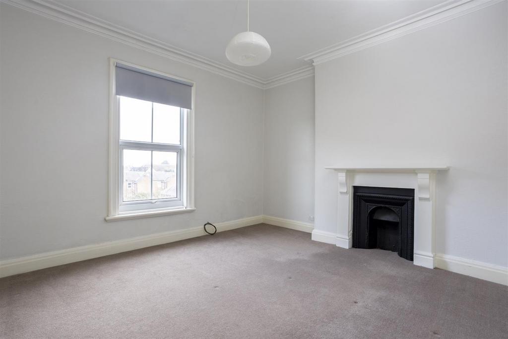Flat 3 9 Wenlock Terrace 1.jpg