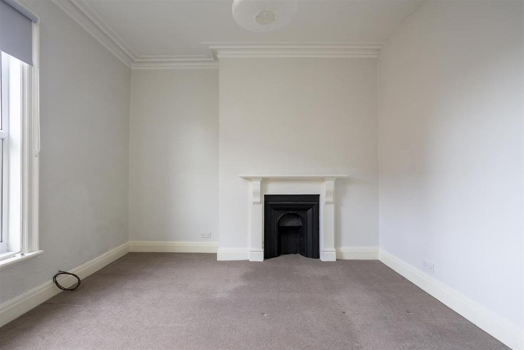 Flat 3 9 Wenlock Terrace 2.jpg