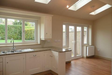 4 bedroom semi-detached house to rent, Stonecroft Road, Sheffield