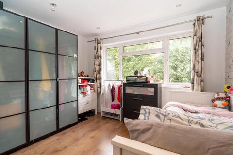 undefined, Fontwell Close, Harrow, HA3