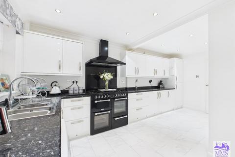 3 bedroom terraced house for sale, Sedge Crescent, Weeds Wood Chatham