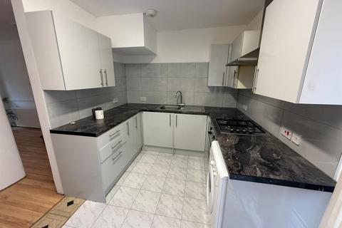 3 bedroom detached house to rent, 24 Dimsdale DriveEnfieldLondon