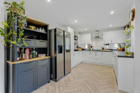 4 bedroom detached house for sale, Shipps Way, Leicester LE18