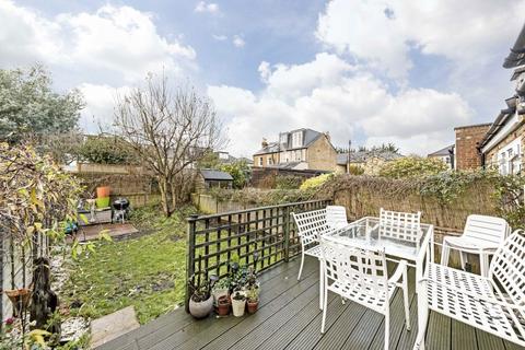 3 bedroom house to rent, Laurel Avenue, Twickenham TW1