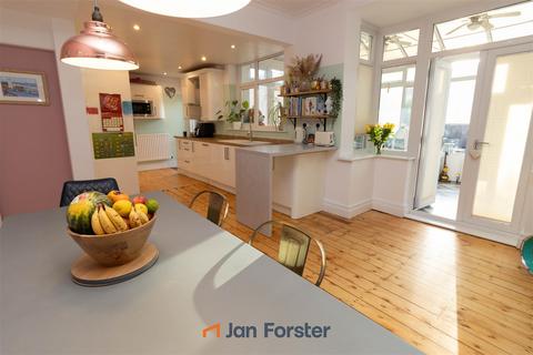 3 bedroom semi-detached house for sale, Trevor Terrace, North Shields