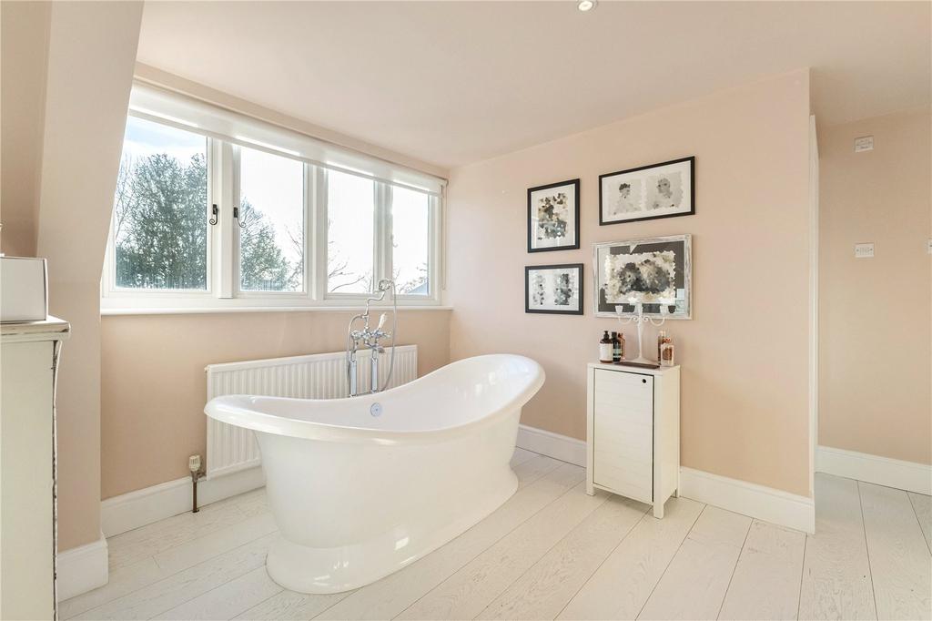 Principal Bathroom