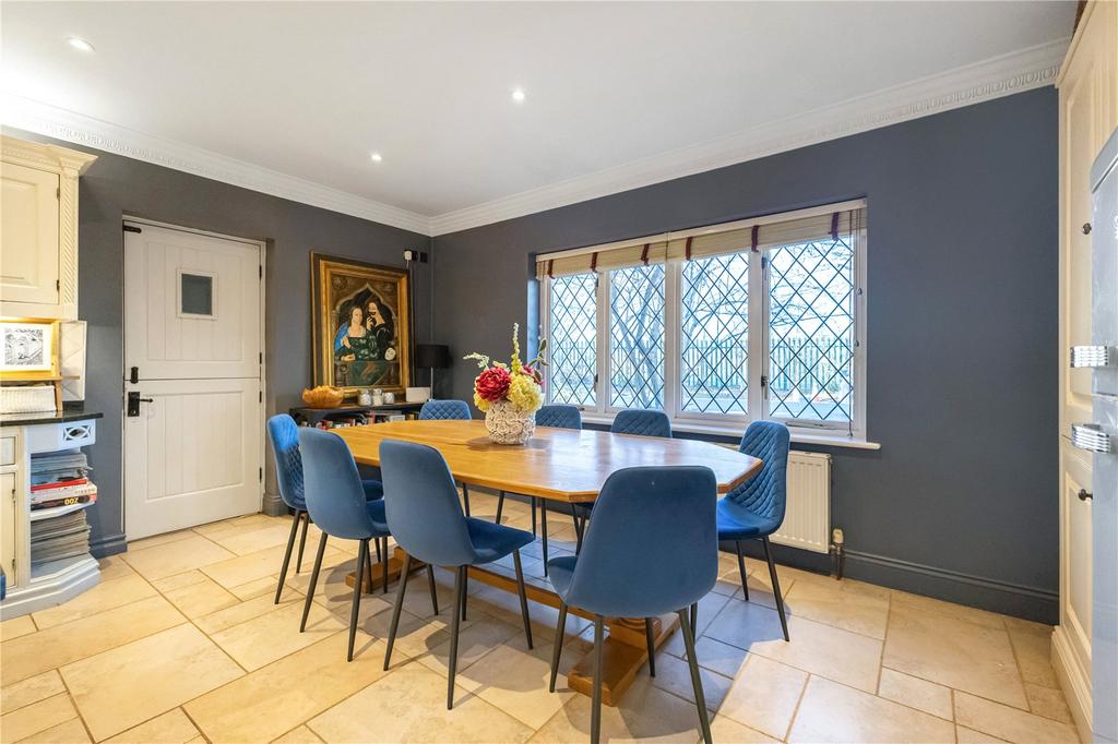 Breakfast Room
