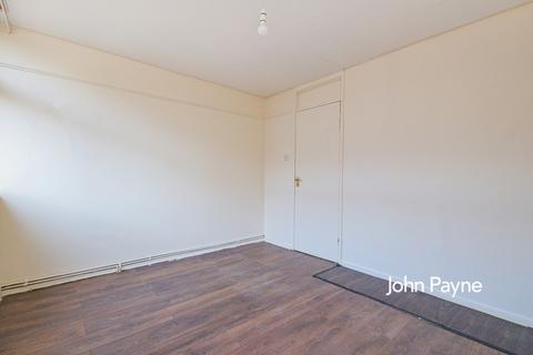 3 bedroom terraced house to rent, Nassau Path Plumstead SE28