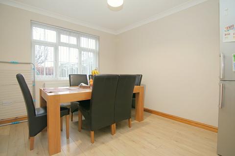 3 bedroom semi-detached house for sale, Willow Avenue, Wrose, Bradford, BD2