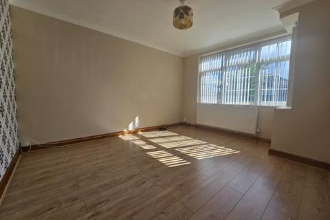 3 bedroom semi-detached house for sale, Willow Avenue, Wrose, Bradford, BD2