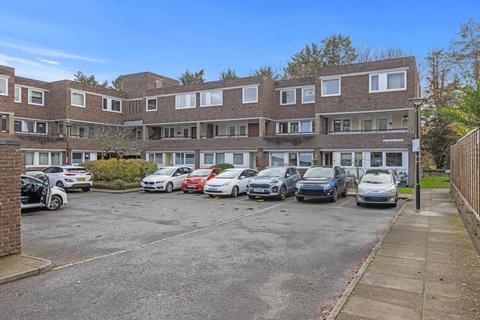 2 bedroom flat for sale, Maurice Court, Augustus Close, Brentford