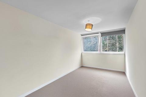 2 bedroom flat for sale, Maurice Court, Augustus Close, Brentford