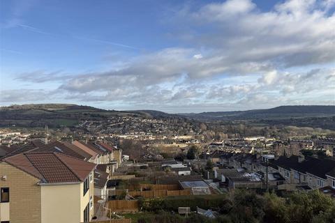 4 bedroom house to rent, Fairfield Road, Bath BA1
