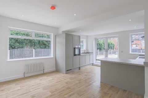 3 bedroom detached house for sale, Weeland Road, Knottingley, WF11