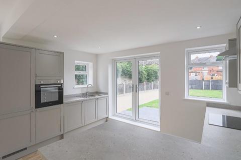 3 bedroom detached house for sale, Weeland Road, Knottingley, WF11