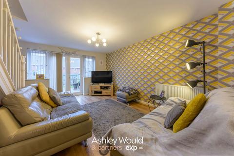 2 bedroom end of terrace house for sale, Golden Orchard, Halesowen B62