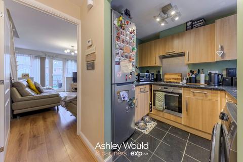 2 bedroom end of terrace house for sale, Golden Orchard, Halesowen B62
