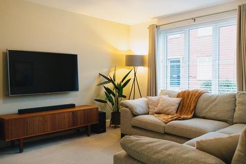 4 bedroom detached house for sale, Jones Way, Banbury, OX16
