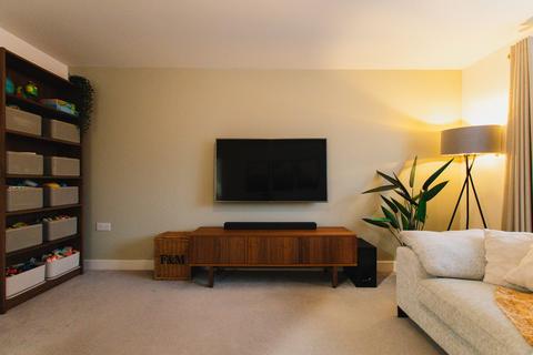 4 bedroom detached house for sale, Jones Way, Banbury, OX16