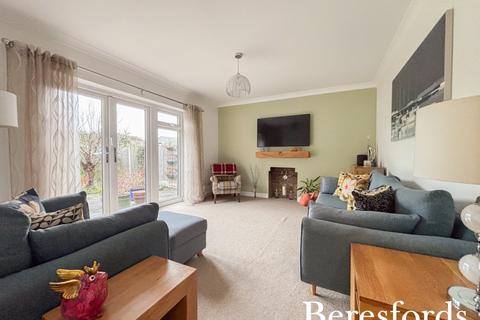 2 bedroom detached house for sale, Acacia Gardens, Upminster, RM14