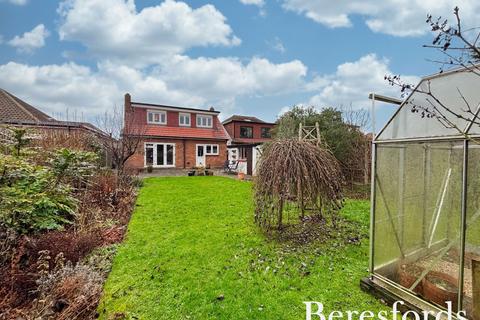 undefined, Acacia Gardens, Upminster, RM14