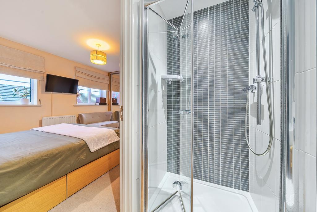Ensuite Shower Room