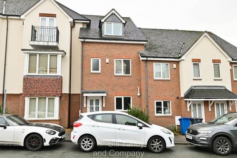 3 bedroom townhouse for sale, Levetts Fields, Lichfield, WS13