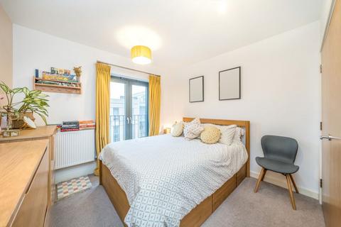 1 bedroom flat for sale, Akerman Road, London SW9