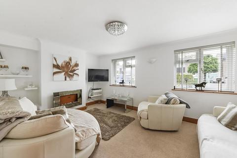 3 bedroom semi-detached house for sale, Challanger Close, Paddock Wood