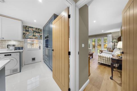 2 bedroom detached bungalow for sale, Rayner Close, Crowborough