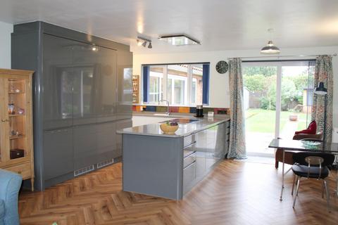 2 bedroom bungalow for sale, Church Lane, Saxby All Saints, DN20