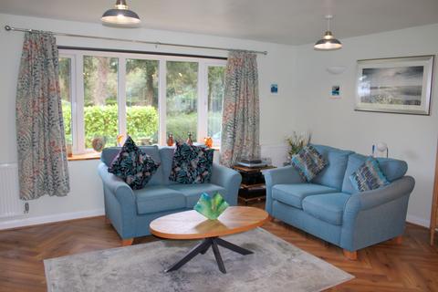 2 bedroom bungalow for sale, Church Lane, Saxby All Saints, DN20