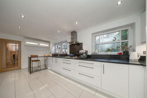 4 bedroom detached house for sale, Eastcroft Court, Livingston EH54