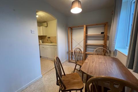 2 bedroom flat for sale, Mountjoy Road, Edgerton, Huddersfield, HD1 5QG
