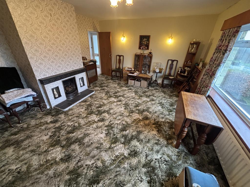 Living room (second image)