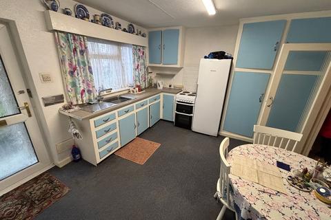 3 bedroom detached bungalow for sale, Rhydybont, Llanybydder, SA40