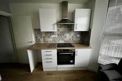 1 bedroom flat to rent, Crwys Road, CF24