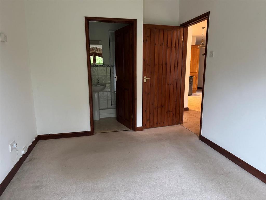 Main bedroom.jpg