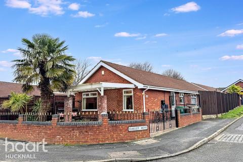 3 bedroom bungalow for sale, Oakley Mews, Nottingham