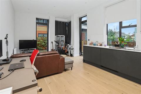 1 bedroom flat for sale, Albert Drive, Woking GU21